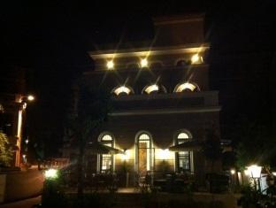 Pirandello Hotel